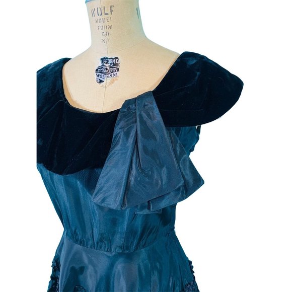 Vintage 40s Evening Gown Womens Small Black Tiered Party Dress Velvet Collar Spo - Picture 6 of 10